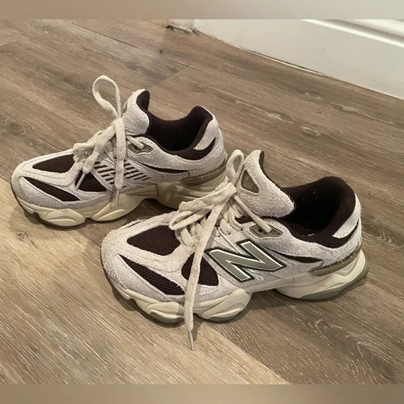 マデリン New Balance x Sydney McLaughlin 9060 